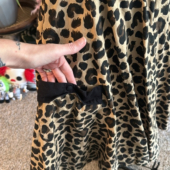 HM Leopard Dress - Picture 4 of 7